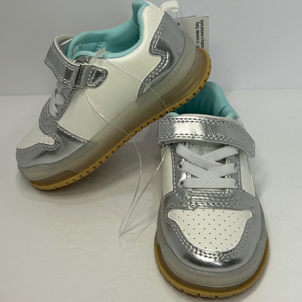 Carters Metro Kids Sneakers Silver White Green Metallic Low Top 6M Light Up New